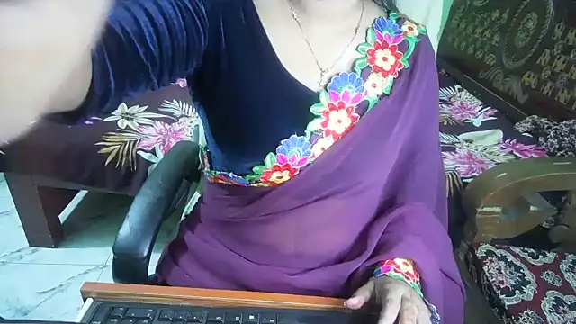 BengaliQueenStar webcam