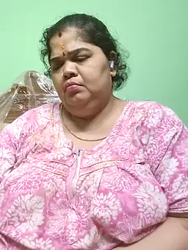 tamilthanushri webcam