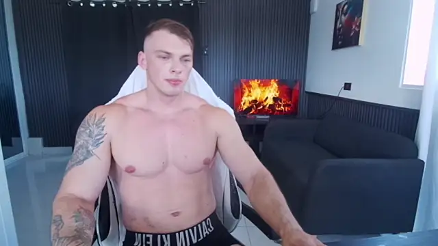YourHotGreg webcam