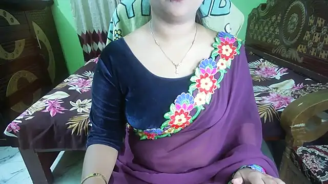 BengaliQueenStar webcam