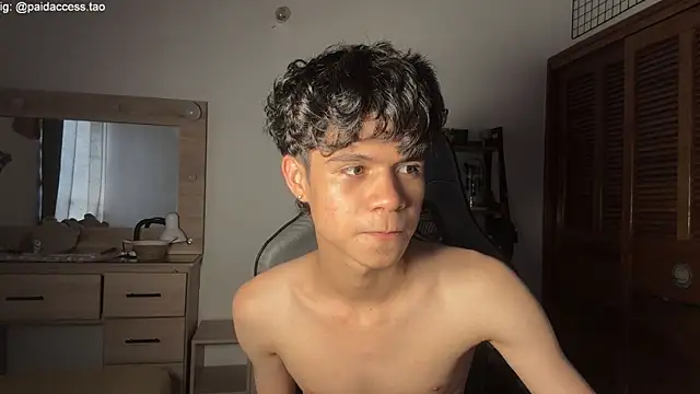 OopsAgain_ webcam