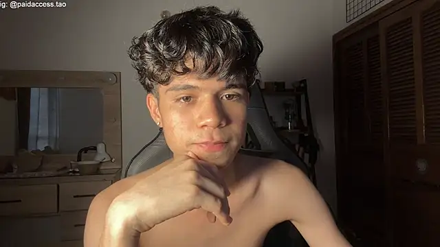 OopsAgain_ webcam