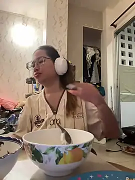 Ponthip webcam