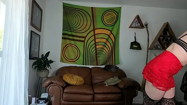 bruisedblossoms live sex cam