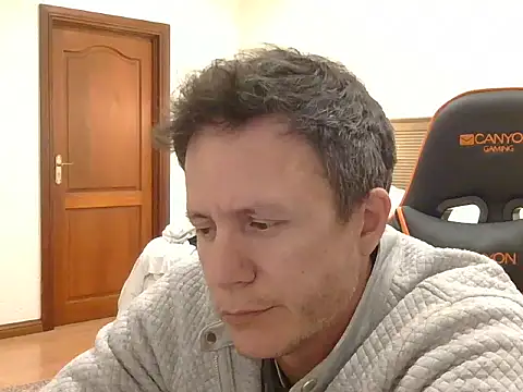TroyDieselXXX webcam