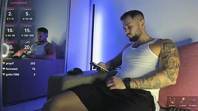 nicholasX1 webcam