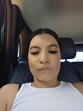 Pretty_Julieta webcam