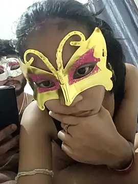cutecouple14324 webcam