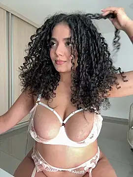 Curlyierr webcam
