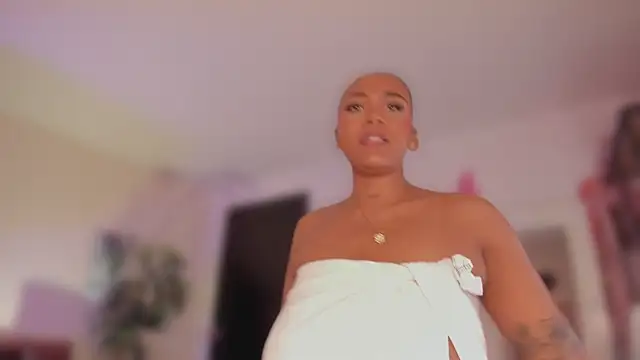 YariRose webcam