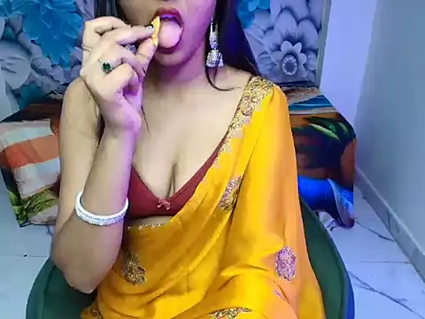 Hot-kavya webcam
