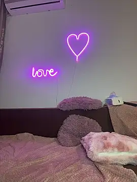 Sabrinedivinee live sex cam