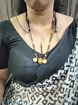 bhuvana_555 webcam