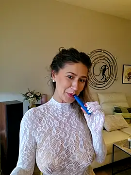 CelynaRoss webcam