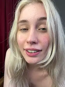 LovelyMiu webcam