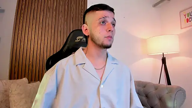 Boy_Mathew webcam