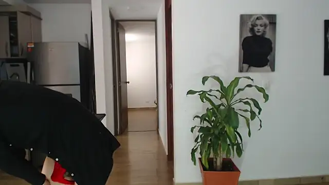 Ferotic_SexAddict webcam