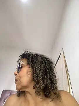 Nadia-melej live cam