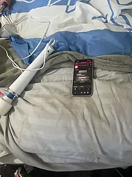 tinyweepixie live cam