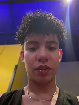 yoursexyjose webcam