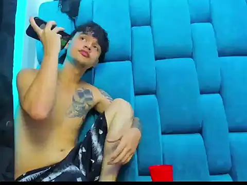 boytatto_22cm webcam
