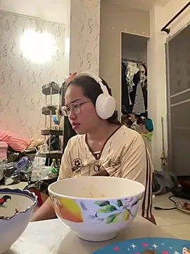 Ponthip webcam