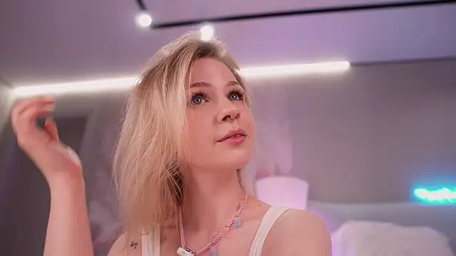 NinaMint webcam