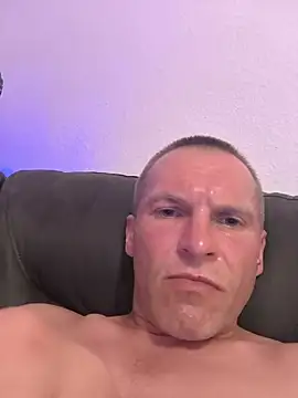 AttractiveSilk5 webcam
