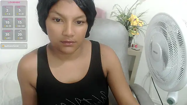 elly_willis webcam