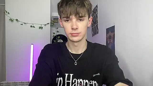 YourMilkyGuy webcam