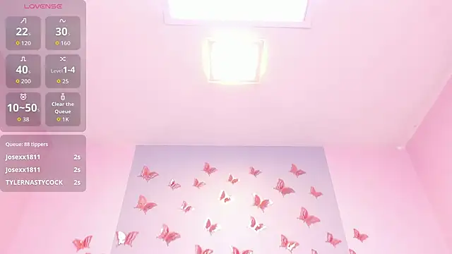 Nahomi-Rosee webcam