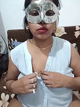choclaty_charu webcam