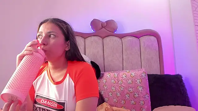 elli_scott_1 webcam