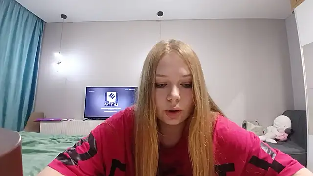 KarinaBestie webcam