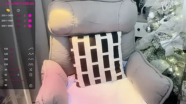 Monica-666888- webcam
