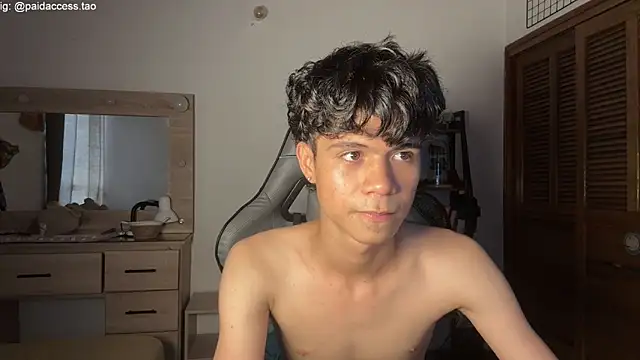 OopsAgain_ webcam