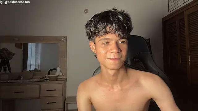 OopsAgain_ webcam