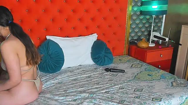 VallerieJones webcam