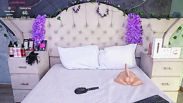 AmberGreyy_ webcam