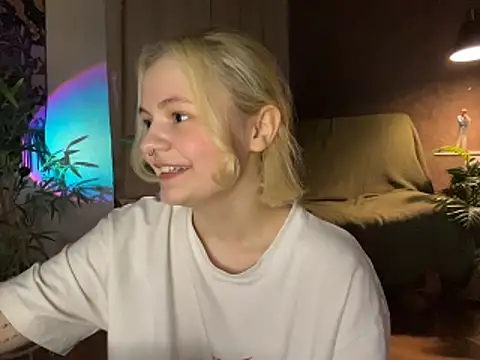 MoonIvy_ webcam