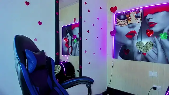 Raven_Rouge_ webcam