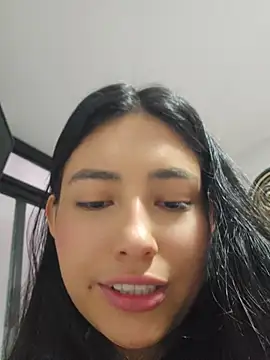 VioletRousee webcam