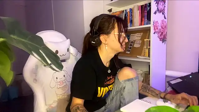 Monica_Cutersseys webcam