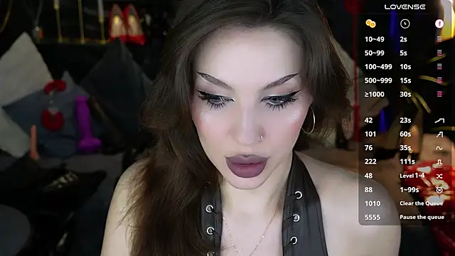 MistressDarsy webcam