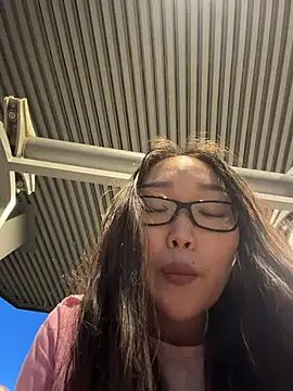 trytomakememoam webcam