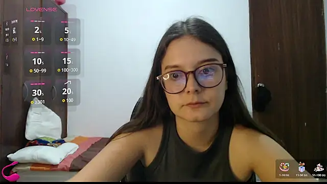 MadieeLorez webcam