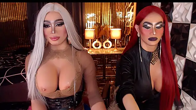 MonstrousCockDiva webcam