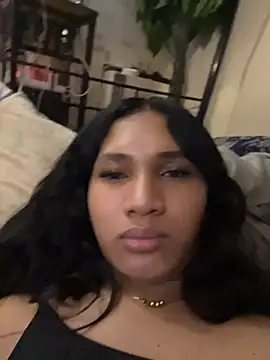 slutty_aki webcam