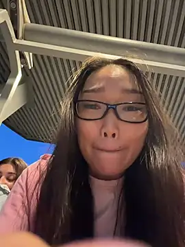 trytomakememoam webcam