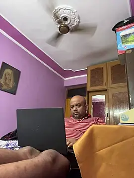 Dick_6inches_Delhi webcam